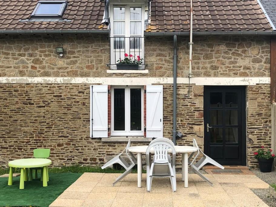 La Team Familly Vue Sur Le Mont St Michel Appartement Pontaubault Buitenkant foto